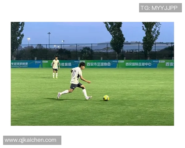 西安足球队灵活战术解析与球队发展现状探讨