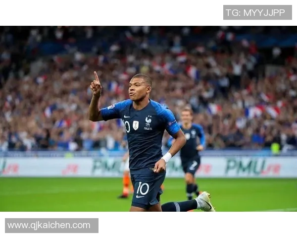 哈兰德与姆巴佩欧冠巅峰对决引发全球足球迷热议