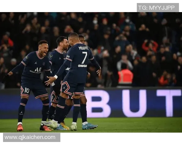 巴黎圣日耳曼与马赛激战前瞻分析谁能在法甲巅峰对决中胜出