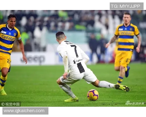 马丁内斯的传奇之路：从无名小卒到足球巨星的奋斗历程